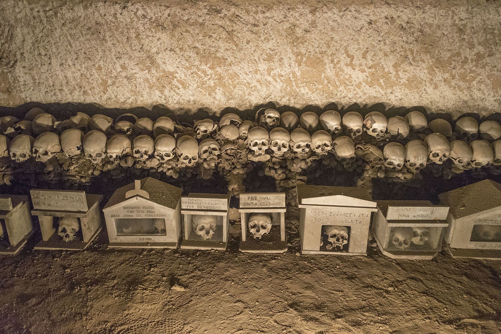 Cimitero_delle_Fontanelle_-_DM_-_016